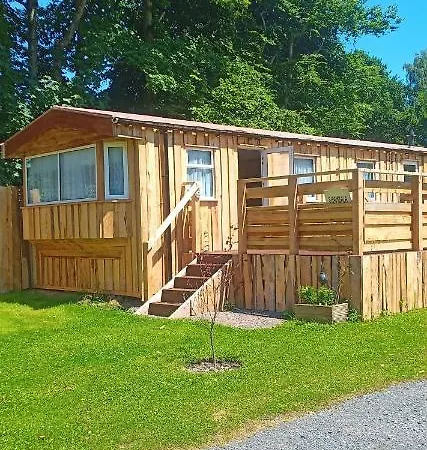 Postwood Gardens Country Cabins Kentisbeare Exterior photo